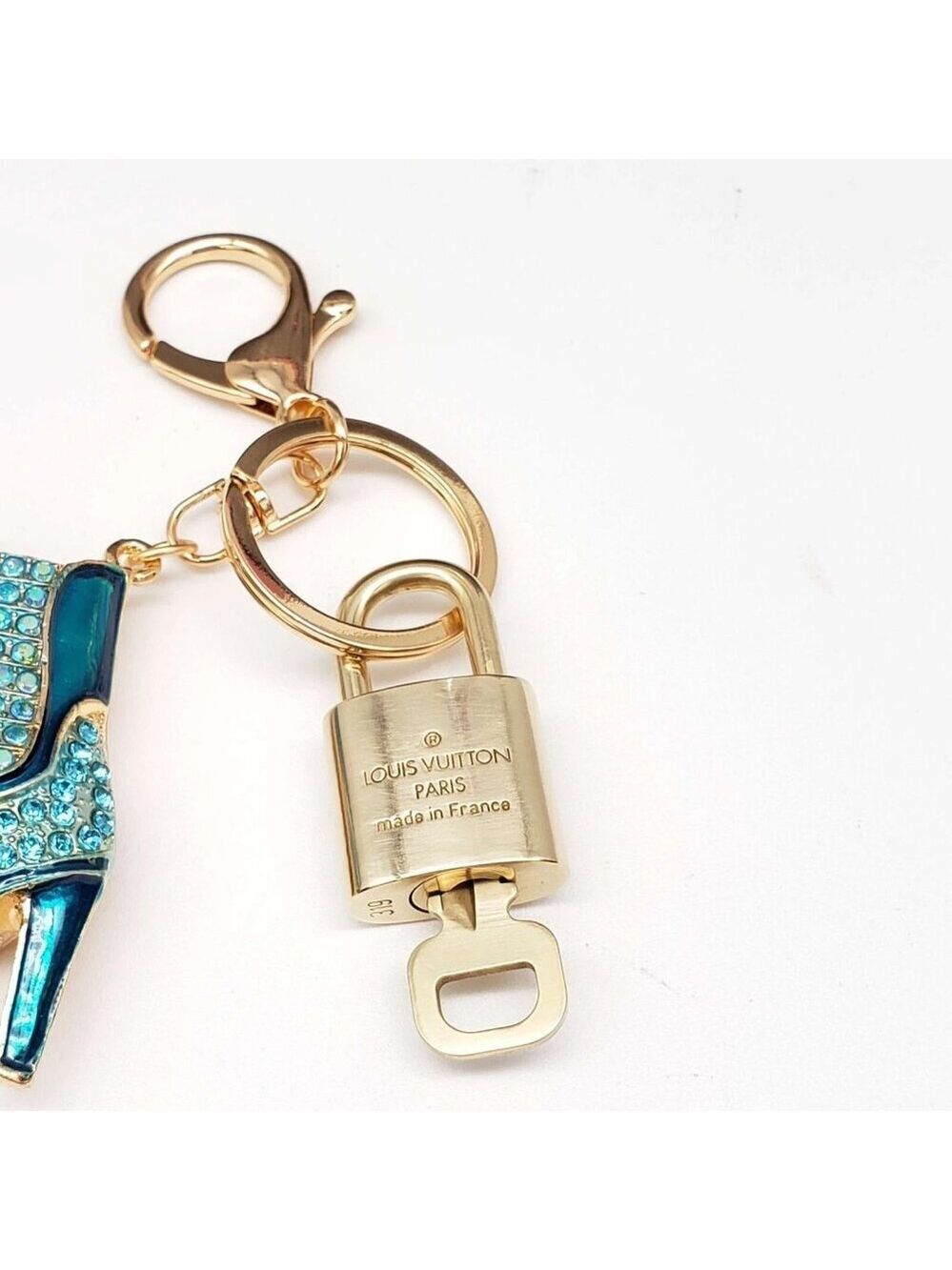Louis Vuitton Gold Lock 🔑 Authentic LV Padlock + Unbranded Shoe Bag Charm - Picture 9 of 10